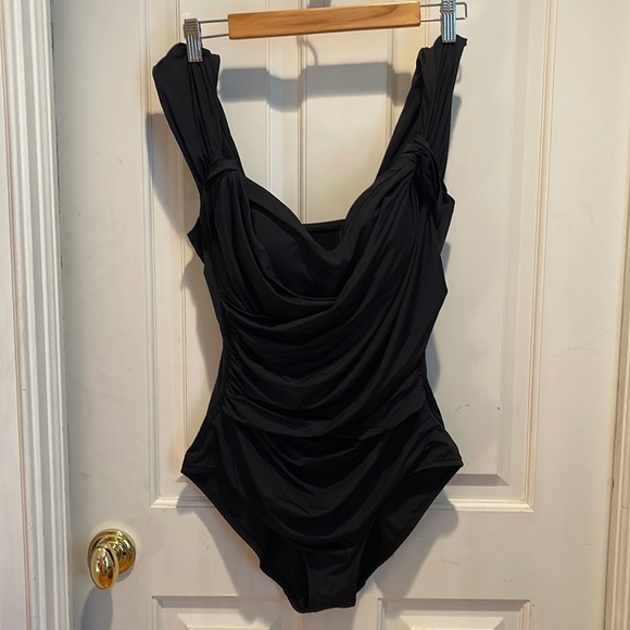 Badgley Mischka Other - Badgley Mischka 🎈Sale🎈black swimsuit
